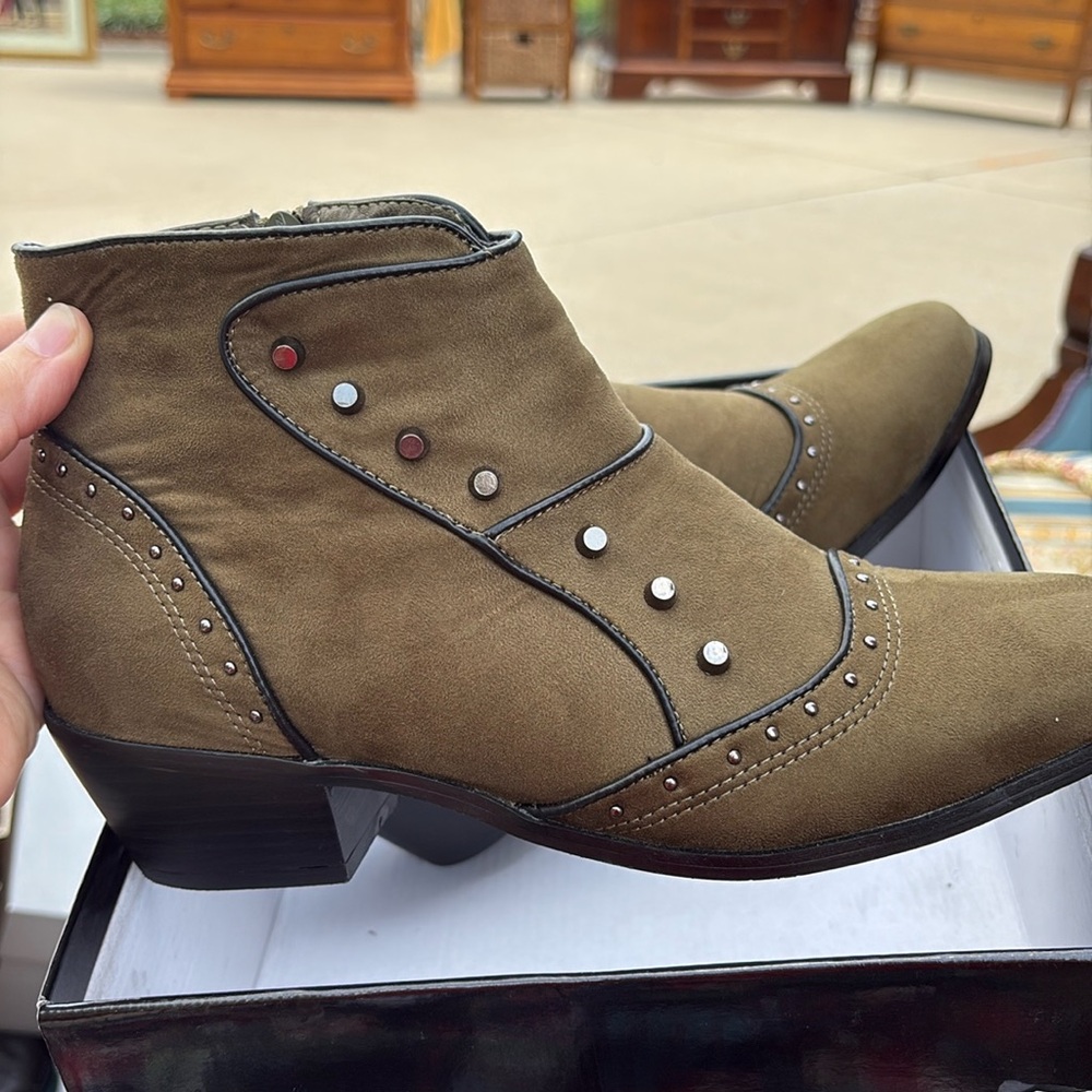 French Bleu olive booties